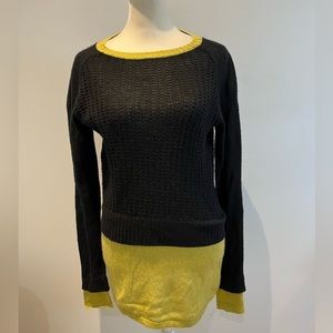 Cullen‎ Womens Size S Navy And Lime Green Scoop Neck 100% Cashmere Sweater Top